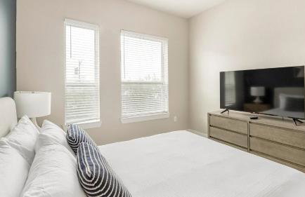 Landing Stylish 1BD Yoga Studio Gym - Photo 38