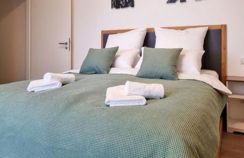 WiLUKA Penthouse mit großer Dachterasse -highspeed Wifi- 24Std Check-In -nachhaltig eingerichtet- Netflix - Photo 10