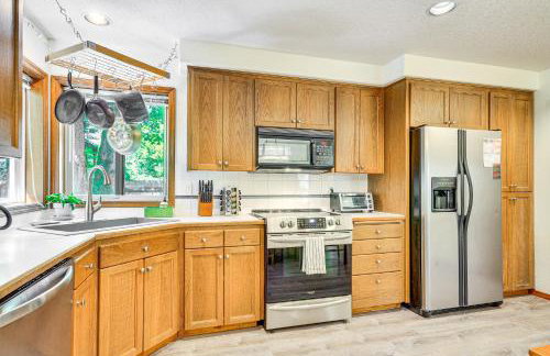 Steps to River! Rhododendron Family Retreat - Foto 9