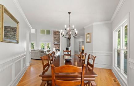 Lakefront 6bdr, Priv Dock, Game Room, Firepit Jake's Lake House by Avantstay - Foto 32