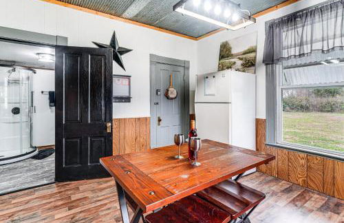 Wine, Dine and Unwind Hermann Home with Spacious Yard - Foto 8