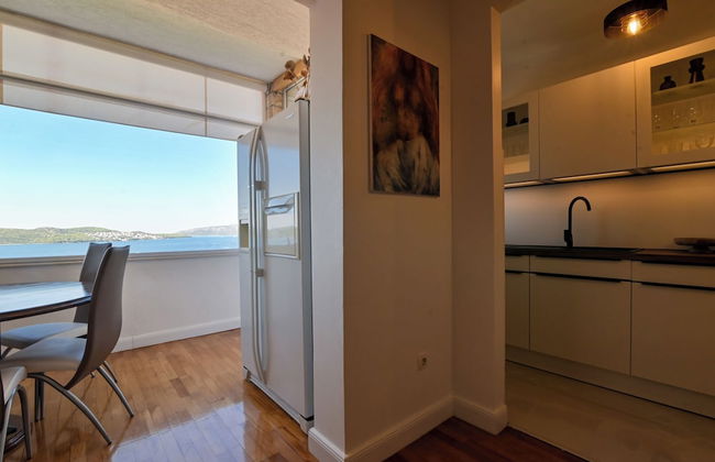 Apartment With Breathtaking sea View - Photo 13