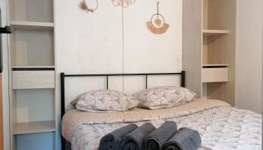 Camping le Tréjeux - Petit Chalet - Photo 4