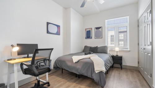 Bright Uptown Bliss - Free Parking, Walkable, Views - Foto 3