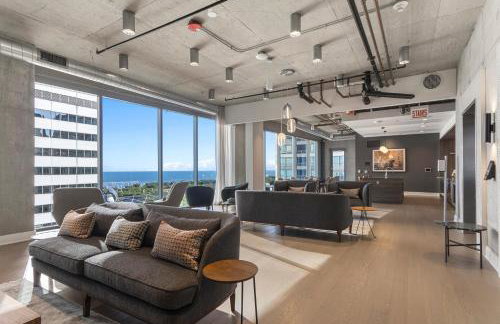 Premier Penthouses and Apartment with Captivating Views of Millennium Park - Photo 43