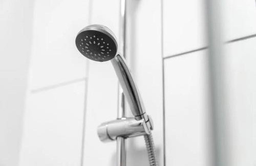 Stylish Apartment - Near City Centre - Smart TV- WIFI - Netfix - Parking - 2NT - Foto 38