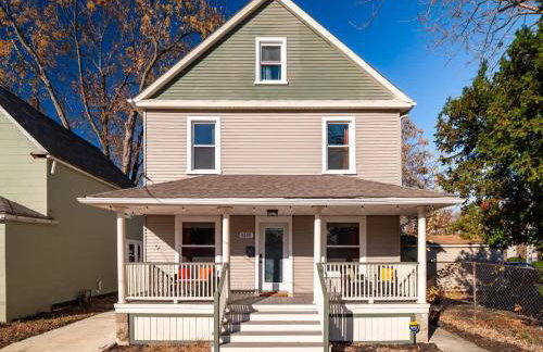 Cleveland Escape - Hot Tub - Karaoke Machine - Sleeps 12 - Foto 50