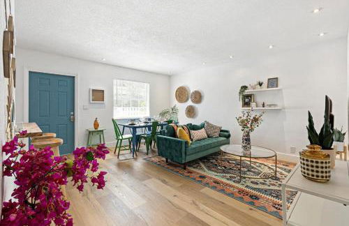 Stylish 2 BR Condo - Close to Riverwalk - Foto 1