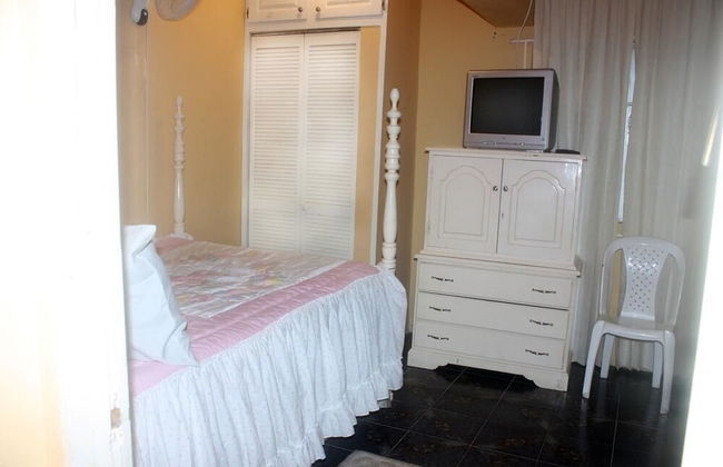 Dream Vacation ST Catherine Jamaica - Guest Suites for Rent in Spanish Town - Foto 2