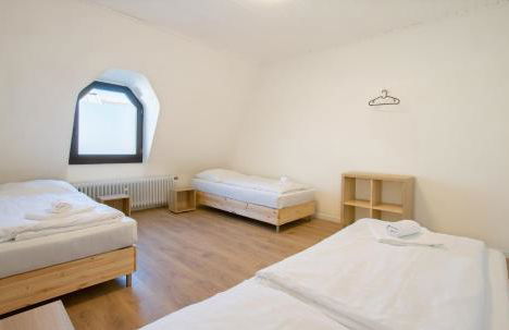 Tolstov Apartments - City Apartments with 2 , 3 and 6 Rooms - 15 Min to Messe DUS and Old Town DUS - Foto 27