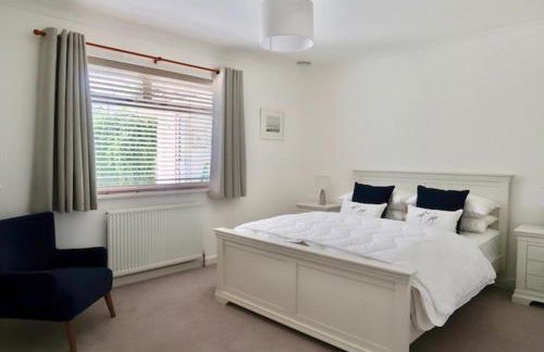 Sleeps 9- KingBeds- FamilyFriendly- ContactlessCI - Foto 2