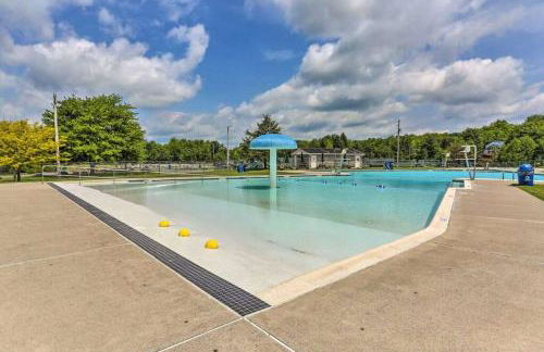 Romantic Pocono house - stream, lake, beach, pool, firepit - Foto 41