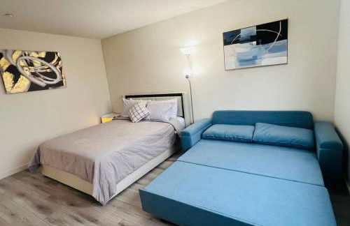 Stylish & Fully Renovated Home! - Foto 44