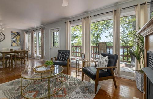 Log Home Hot Tub Retreat, Kayaks - Photo 10