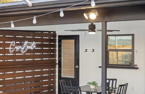 Stylish coastal retreat with Heated Saltwater pool - Foto 3