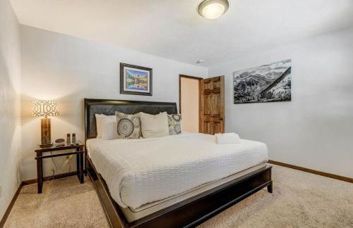 Moose Tracks Cabin - Hot Tub BBQ Billiards Groups - Foto 41