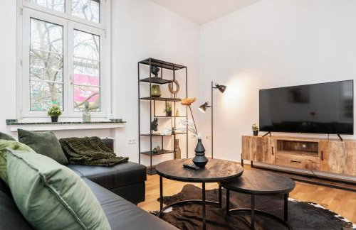 Center Elegance Light Apartment - Photo 1