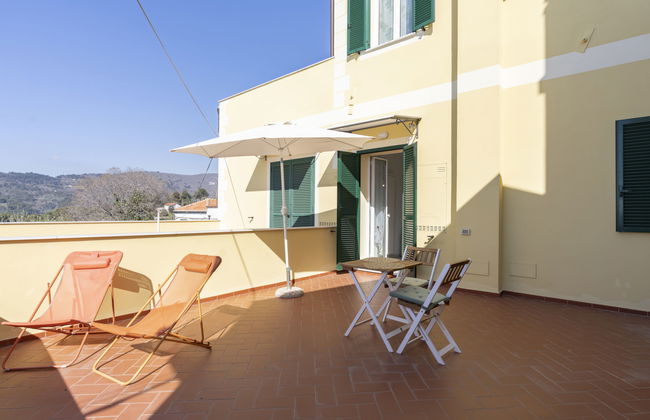 3 bedroom Apartment in San Bartolomeo al Mare - Photo 18