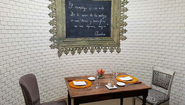 Podréis almorzar en uno de los restaurantes de las bodegas