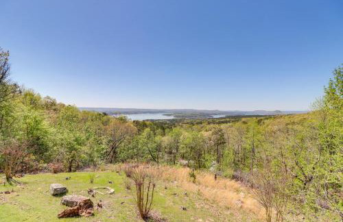 Charming Edgemont Home with Deck and Lake Views! - Foto 27