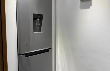 Stunning 2 Bedroom Bungalow - Free Parking - Convenient Location - Foto 22