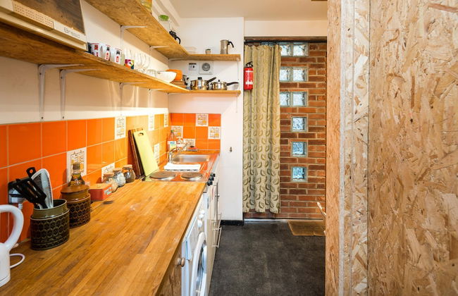 Cute House IN Soho - Full AC, Quiet and Unique - Photo 8