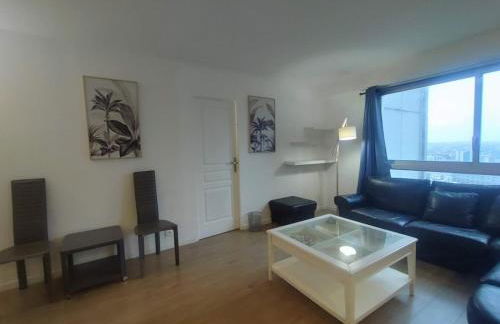 4 bedrooms, La Défense, 5 min walk to metro - Foto 2