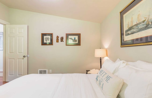 Wolf Beach Cottage by Avantstay Harbor Views - Photo 18