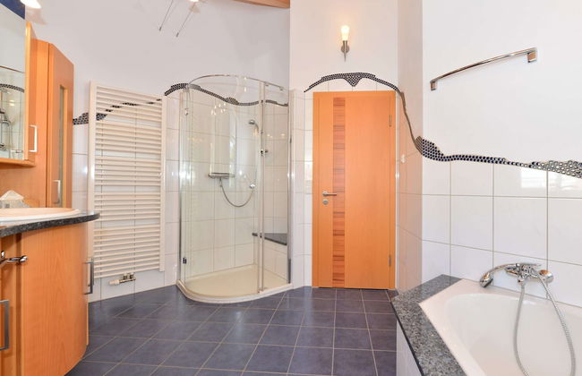 Charming Apartment With Terrace in Deggendorf - Foto 13