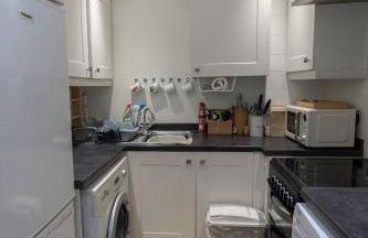 Kingsway Apartment - Photo 10