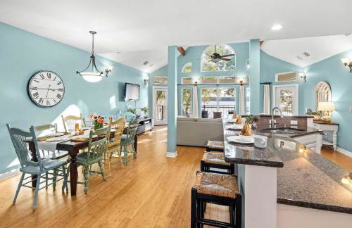 New Listing - Promo Price Waterfront Huge Yard - Foto 12