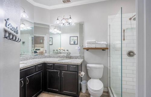 Sunset Retreat, Clean Modern 3BR, Garage, Near 191 - Foto 20