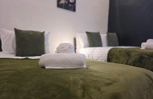 Deluxe 2BR Apartment Near City Center - Sleeps 6 - Foto 66