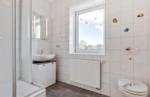 Spacious Family Haven in Kropelin - Photo 51