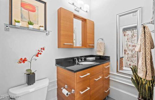 Downtown Condo*Balcony*River*Pet Friendly*Beach - Foto 8