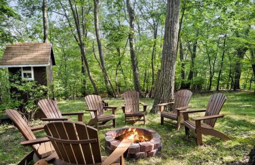 Secluded Cabin Hot Tub, Huge Deck, Fire Pit, WiFi - Foto 4