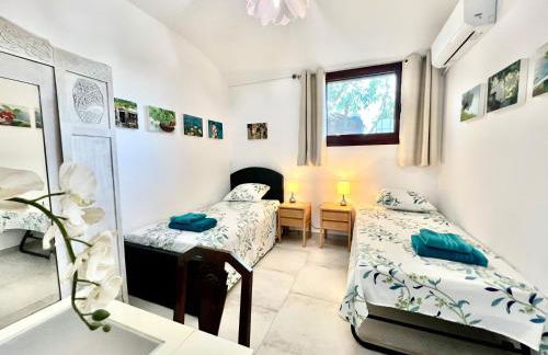 2 bedroom self-contained apartment and swimming pool at Palm Tree Villa - Foto 12