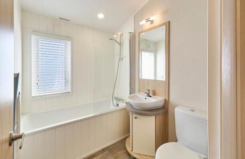 Host & Stay - Clearwater Willerby Lodge - Photo 14