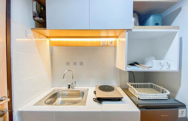 Cozy And Enjoy Living Studio At The Alton Apartment - Foto 11