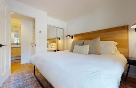 Seasons Four 152 - Photo 28