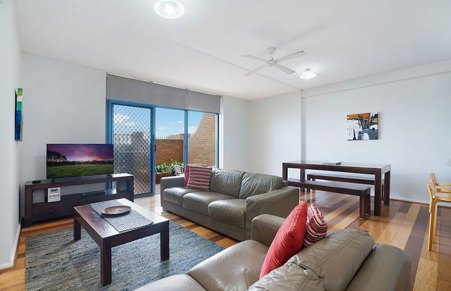 Newcastle Short Stay Apartments - Sandbar Newcastle Beach - Photo 7