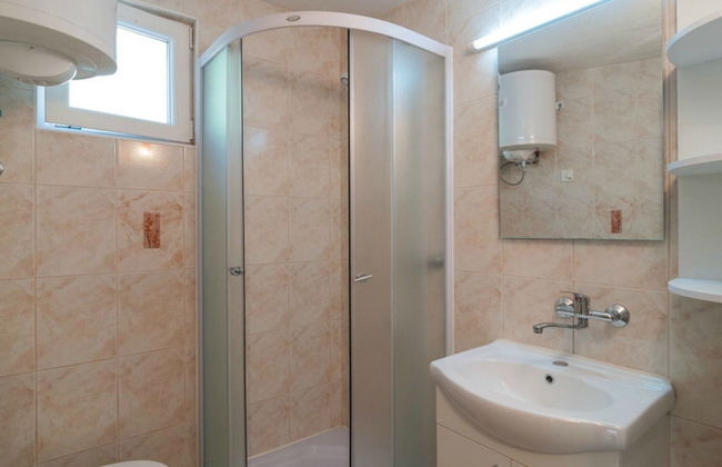 Holiday Home Blossom - Four Bedroom Holiday Home With Outdoor Pool and Jacuzzi - - Foto 15