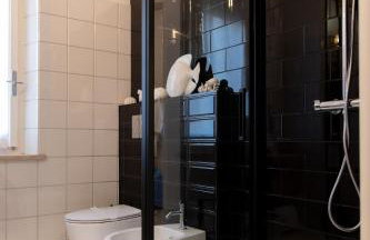 Henry's House luxury urban apartment - Photo 11