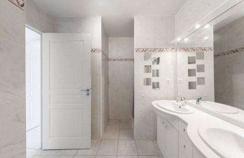 PGH N7- 100m de la Plage, Vue Mer & Parking Privé - Foto 9