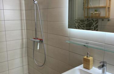 Grüne Idylle nahe Hauptbahnhof & Hufeisensee mit Parkplatz & Terrasse - Foto 15