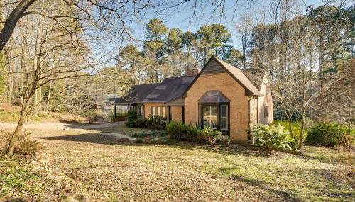 Lakefront Raleigh Home with Deck 12 Mi to Downtown! - Foto 2