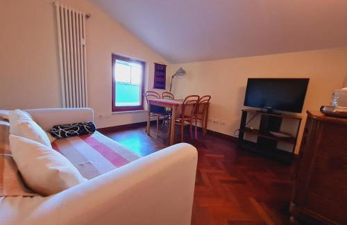 Mansarda luminosa e confortevole - Photo 2