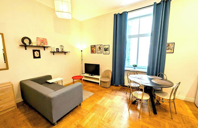 Mosaic Center Apartments - Photo 1