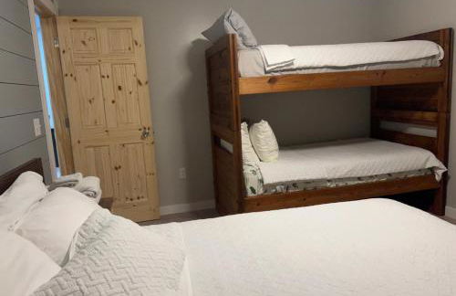 Stay, play and relax in Ohiopyle, PA, Hot tub, Pool table, next to the GAP trail in Ohiopyle, PA - Foto 18