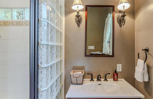 Family Fun Retreat in Wine Country - Epic Game Room - Pool - Spa - Foto 11